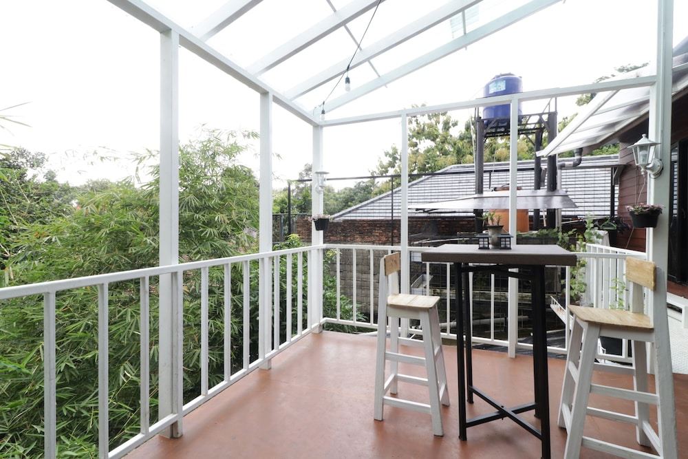 NILA HOUSE, Sharia Family Home Stay by ZUZU 65/73