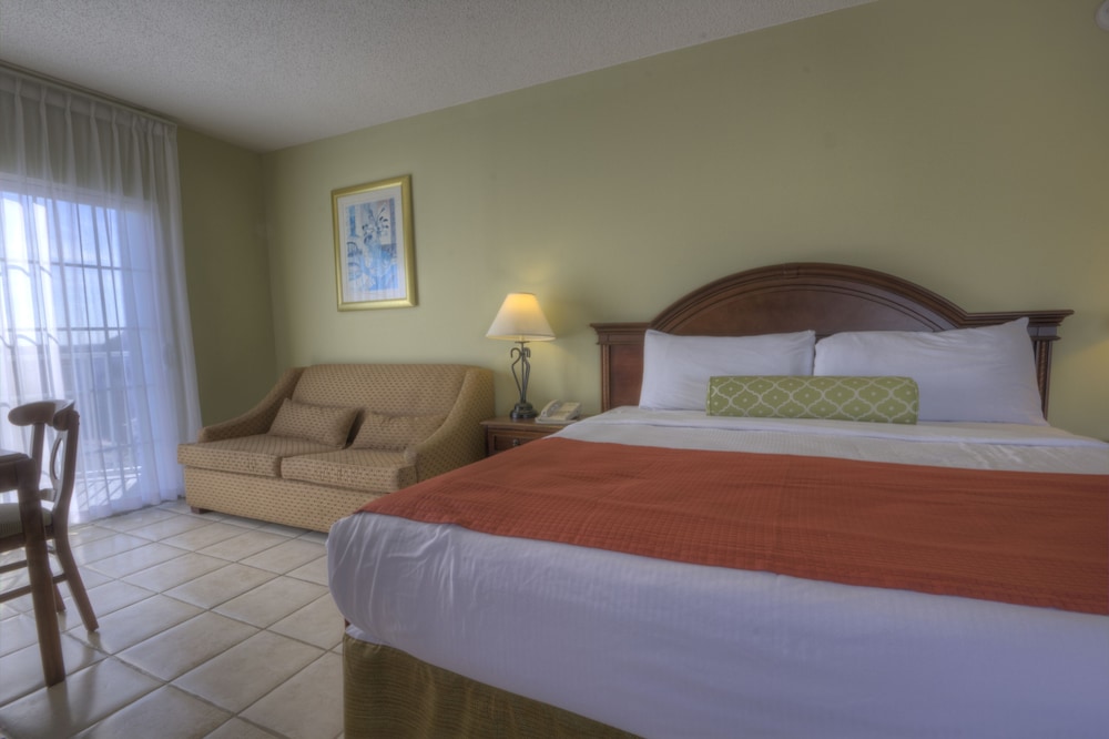 Tidelands Caribbean Hotel and Suites 24/62