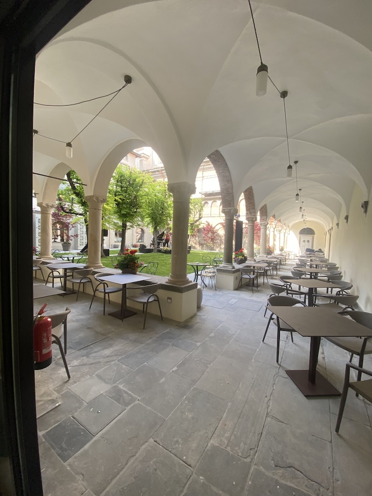 Palazzo Santo Spirito 34/50