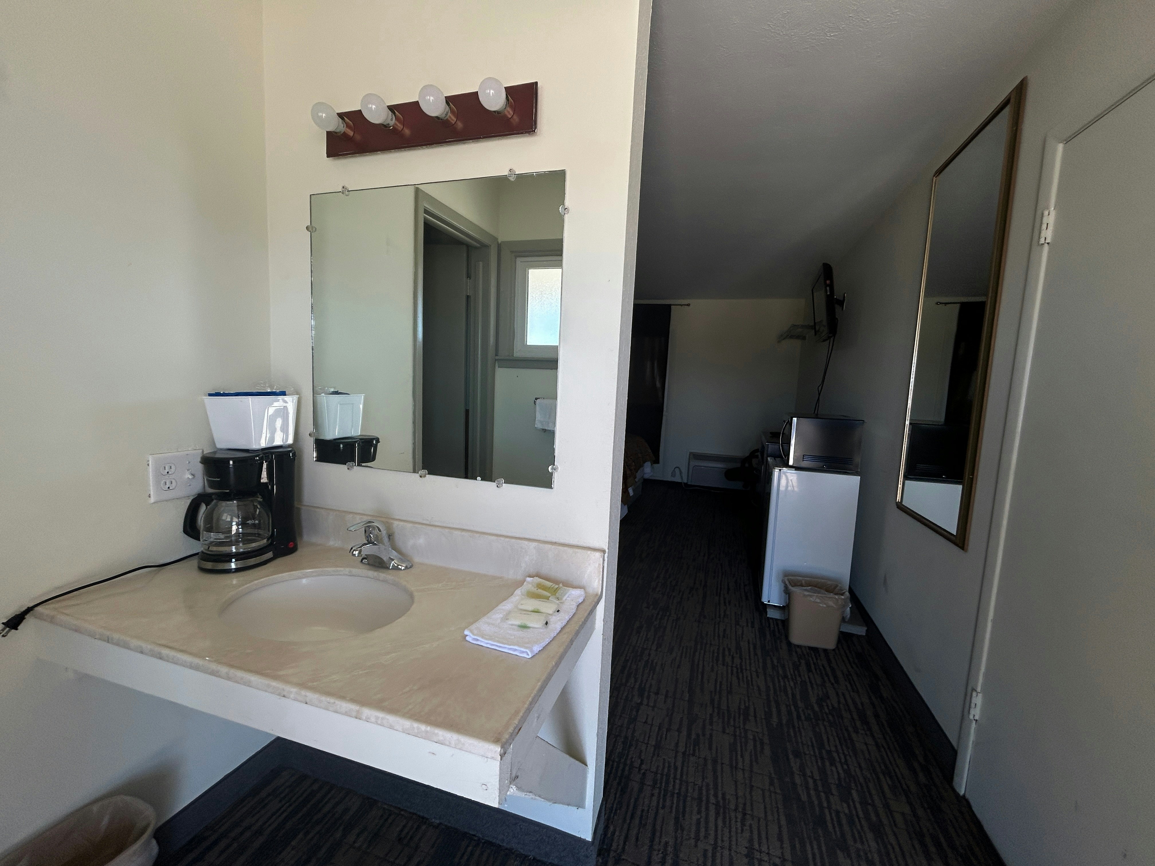 Gateaway Motel Broken Bow NE 33/33