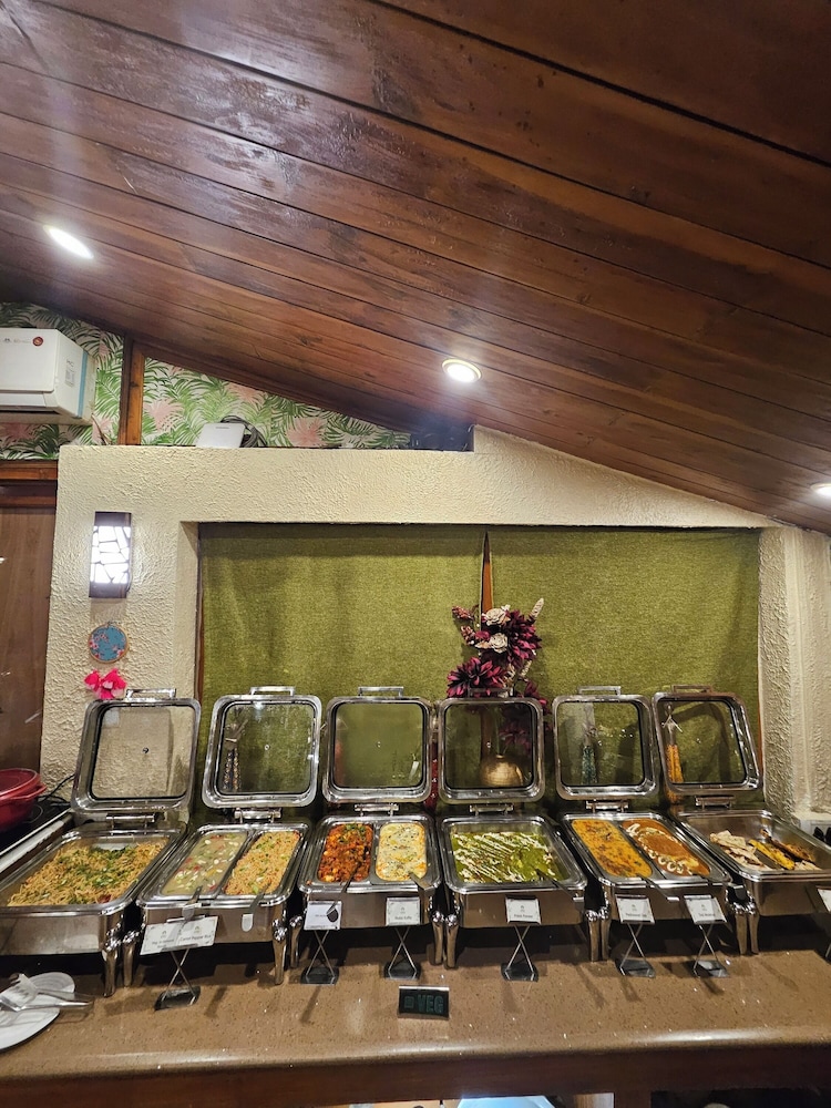 Hotel Mongas 32/50
