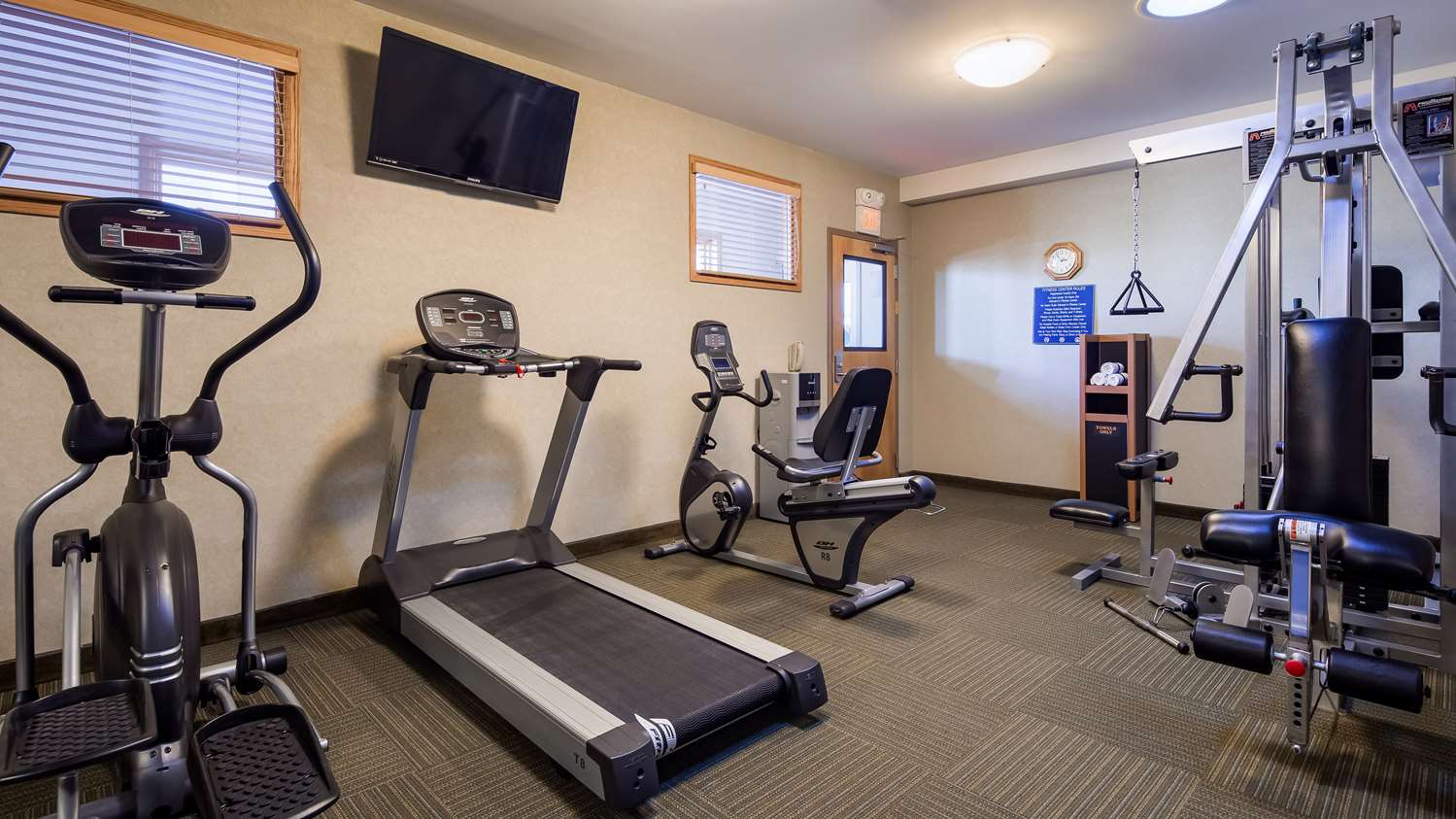 Best Western Plus Silver Saddle Inn 31/43