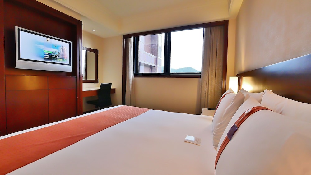EXECUTIVE, DOUBLE BED