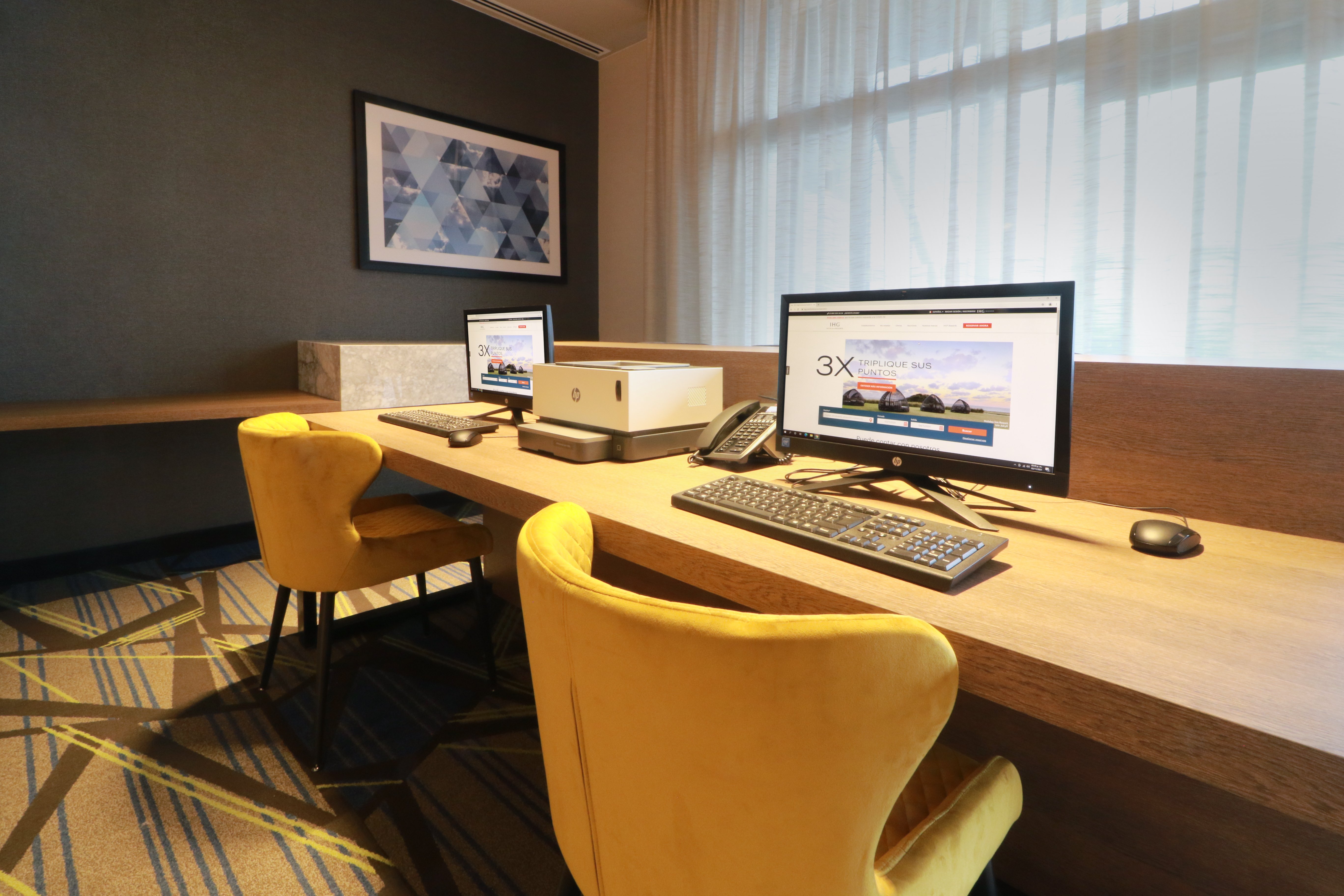 Holiday Inn Express Monterrey Fundidora 69/74