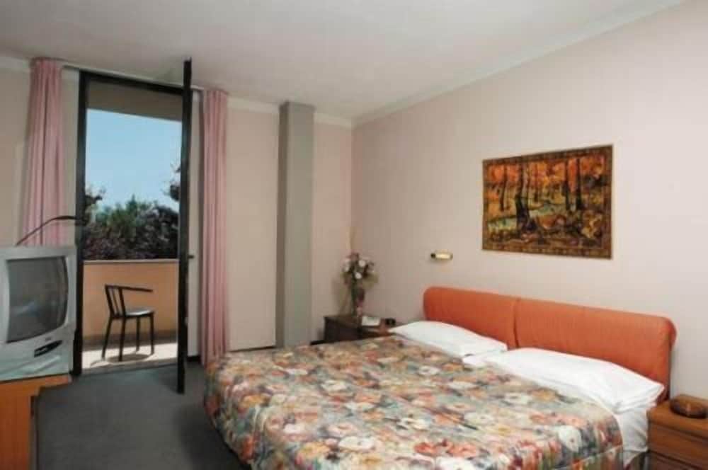 Hotel Giannina 9/42