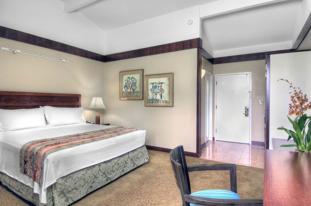 Dinah's Garden Hotel 12/60