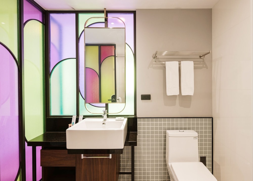 Olah Poshtel Taichung Station Hotel 33/36