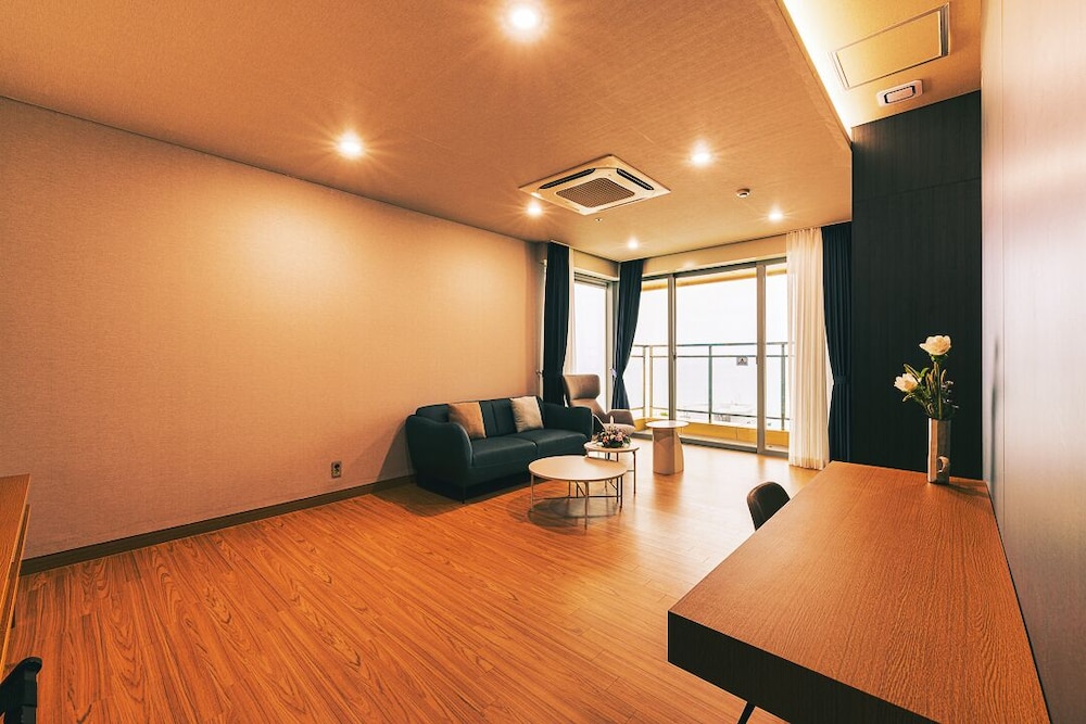 Kwangsu Hotel 27/52