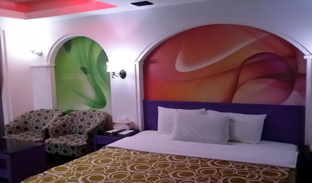 Sky Hotel 17/21