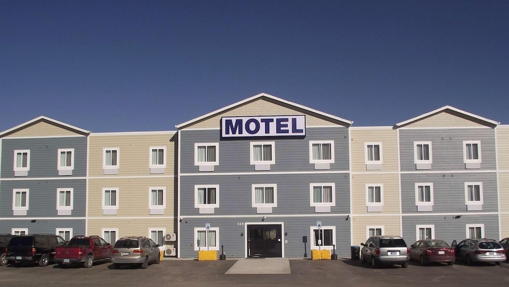 Ramada by Wyndham Williston 22/28