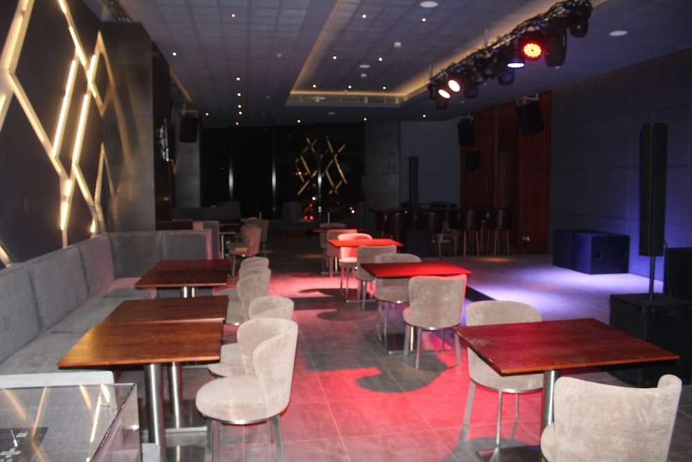 Grand Tamanna Hotel 32/45