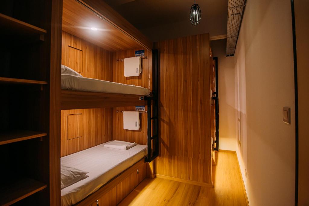 Mixed Dorm, Pod, Deluxe, Single, Bunk Bed