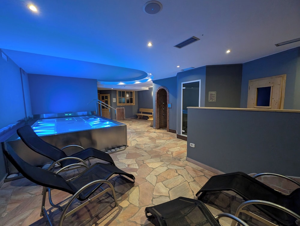Arnica Hotel 30/47