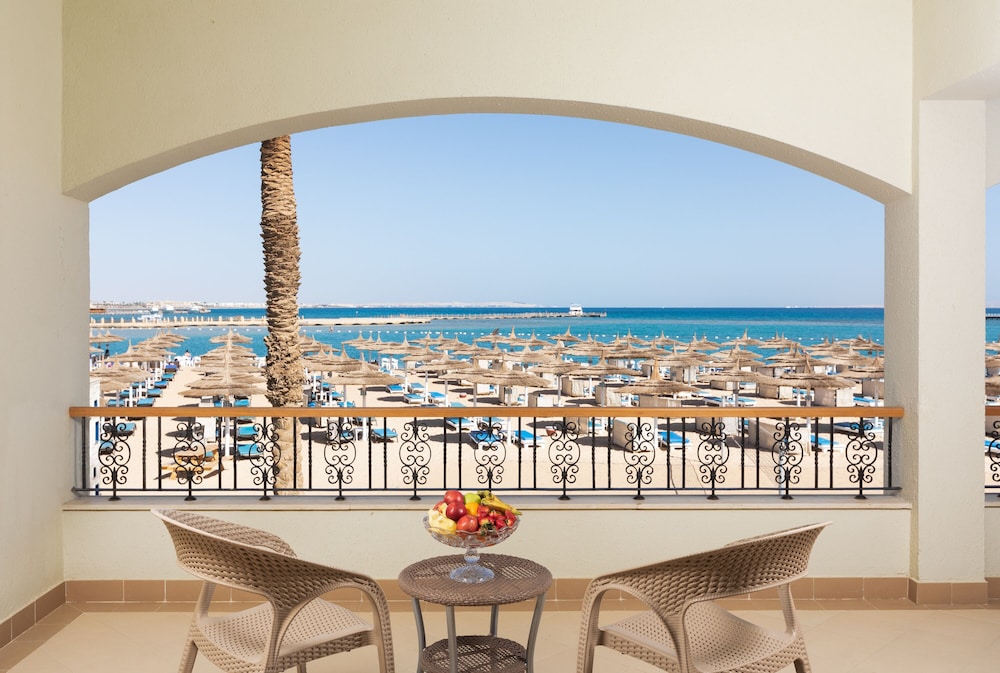 Pickalbatros Dana Beach Resort - Hurghada 32/48