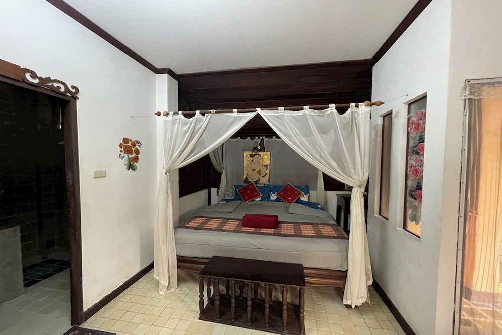The Royal Shilton Resort 7/50