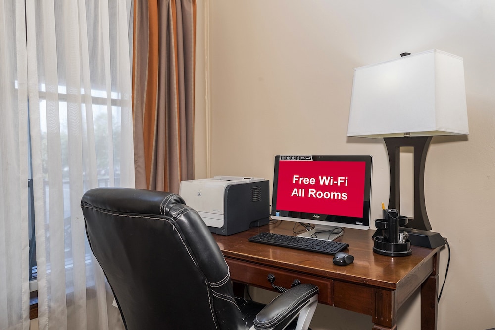 Red Roof Inn & Suites Stafford, VA - Quantico 32/32