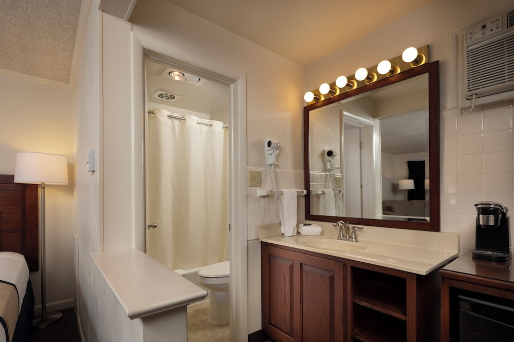 غرفة قياسية بسريرين مزدوجين، Travelers Rest Motel 5/5