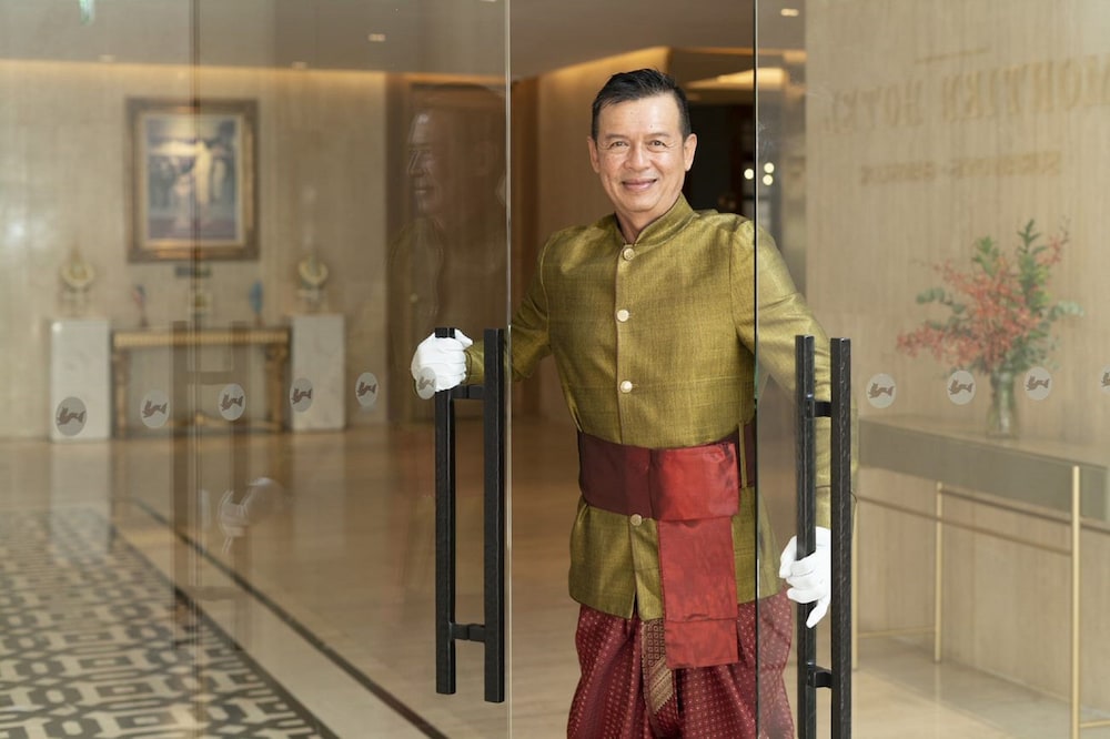 Montien Hotel Surawong Bangkok 6/48