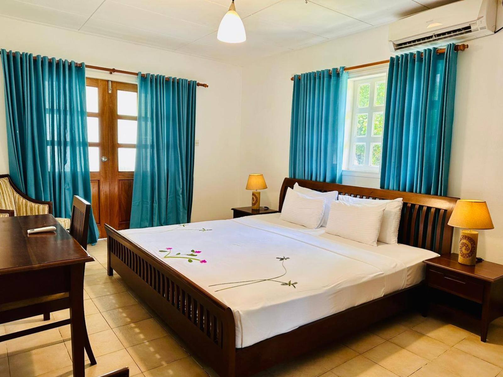Beach, Bungalow, Double and Twin Beds
