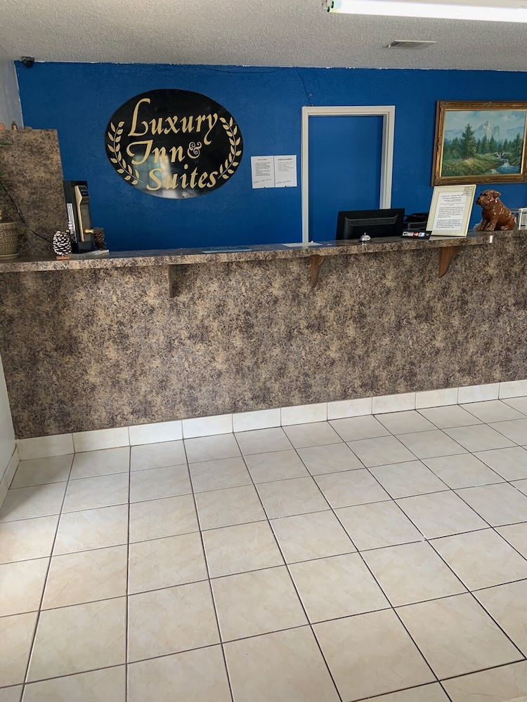 Luxury Inn and Suites Forrest City 4/34