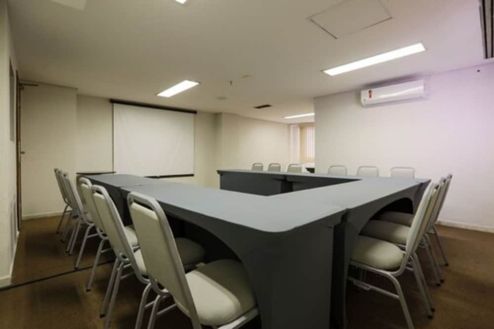 NOBILE SUITES UBERLANDIA 39/44
