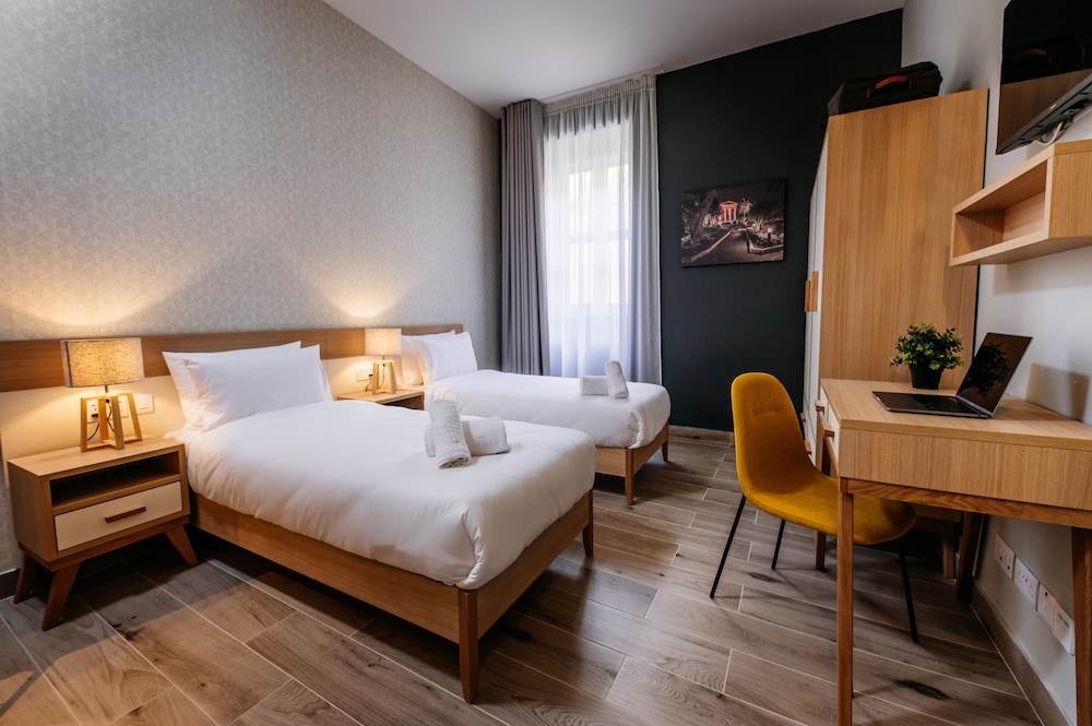 SUPERIOR, DOUBLE BED, ANNEX