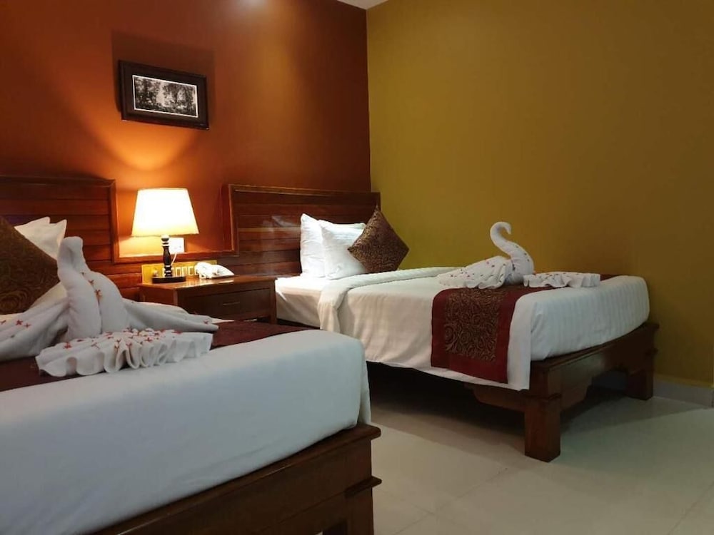 Aristocrat Residence Hotel 22/80
