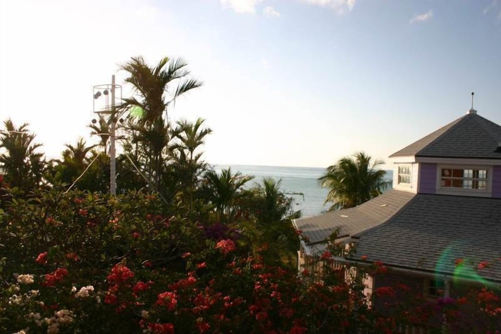 Orange Hill Beach Inn 48/60