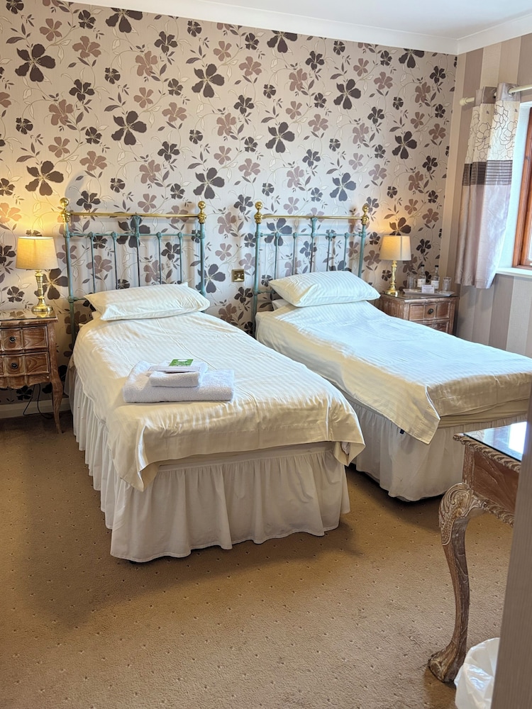 1 Bedroom, Business, Twin Beds