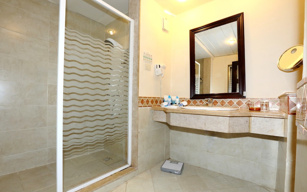 Rehana Royal Beach Resort and Spa 27/68