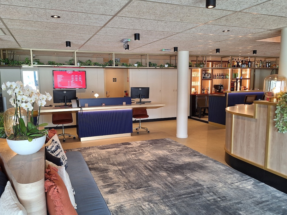 Ibis Bayeux Port En Bessin 10/73