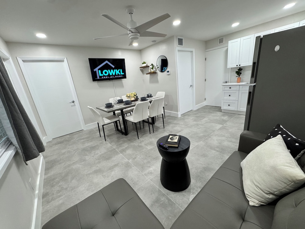 The Jasmine Apartments By Lowkl 27/47