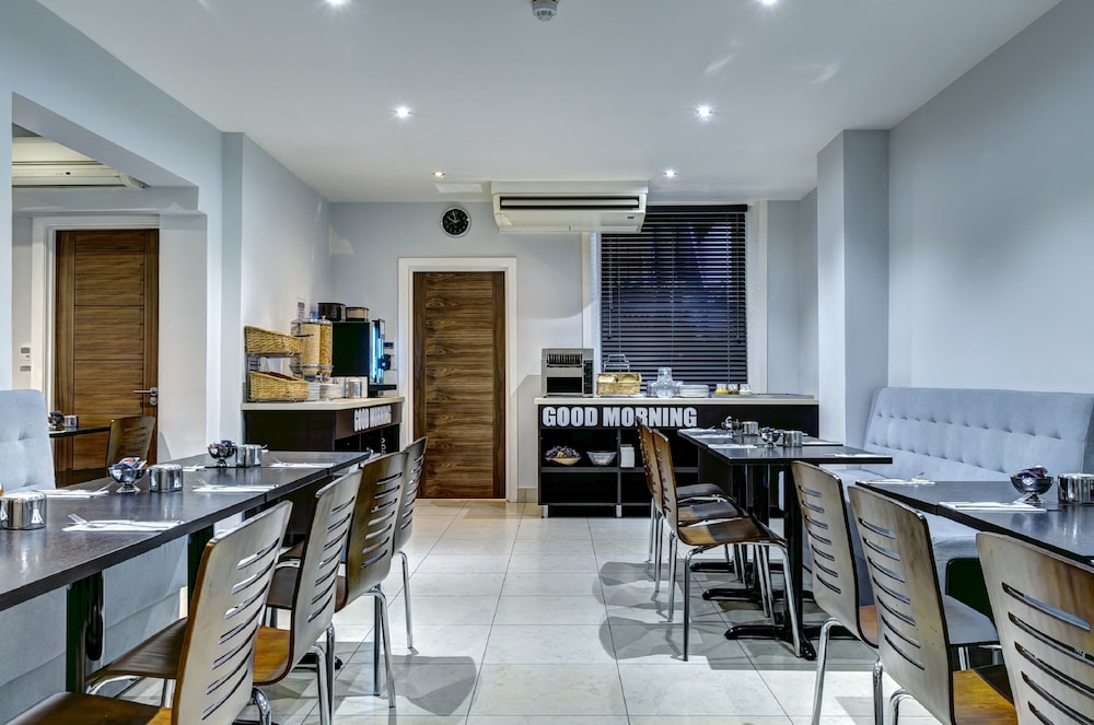 Trebovir Hotel 40/52