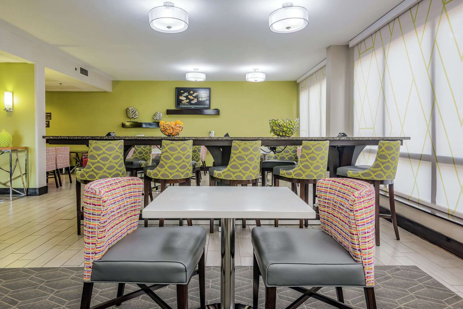 restaurant cafeteria