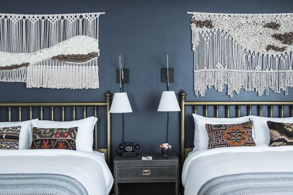 ROOM, 2 QUEEN BEDS