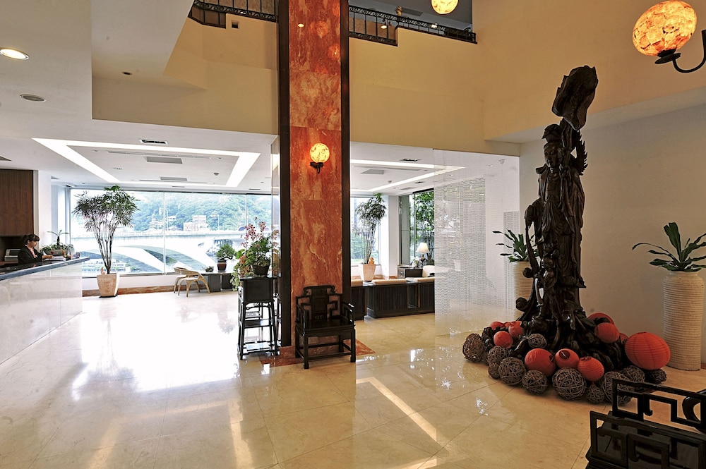 Beautiful Hotel Taipei 7/65