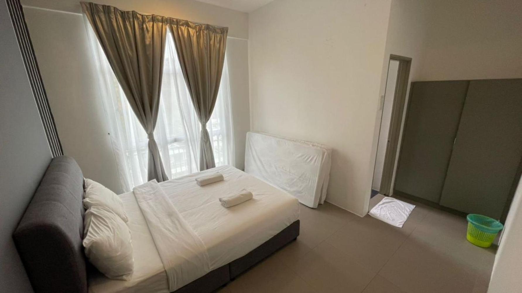 Dreamscape Apartment At Golden Hill 16/66
