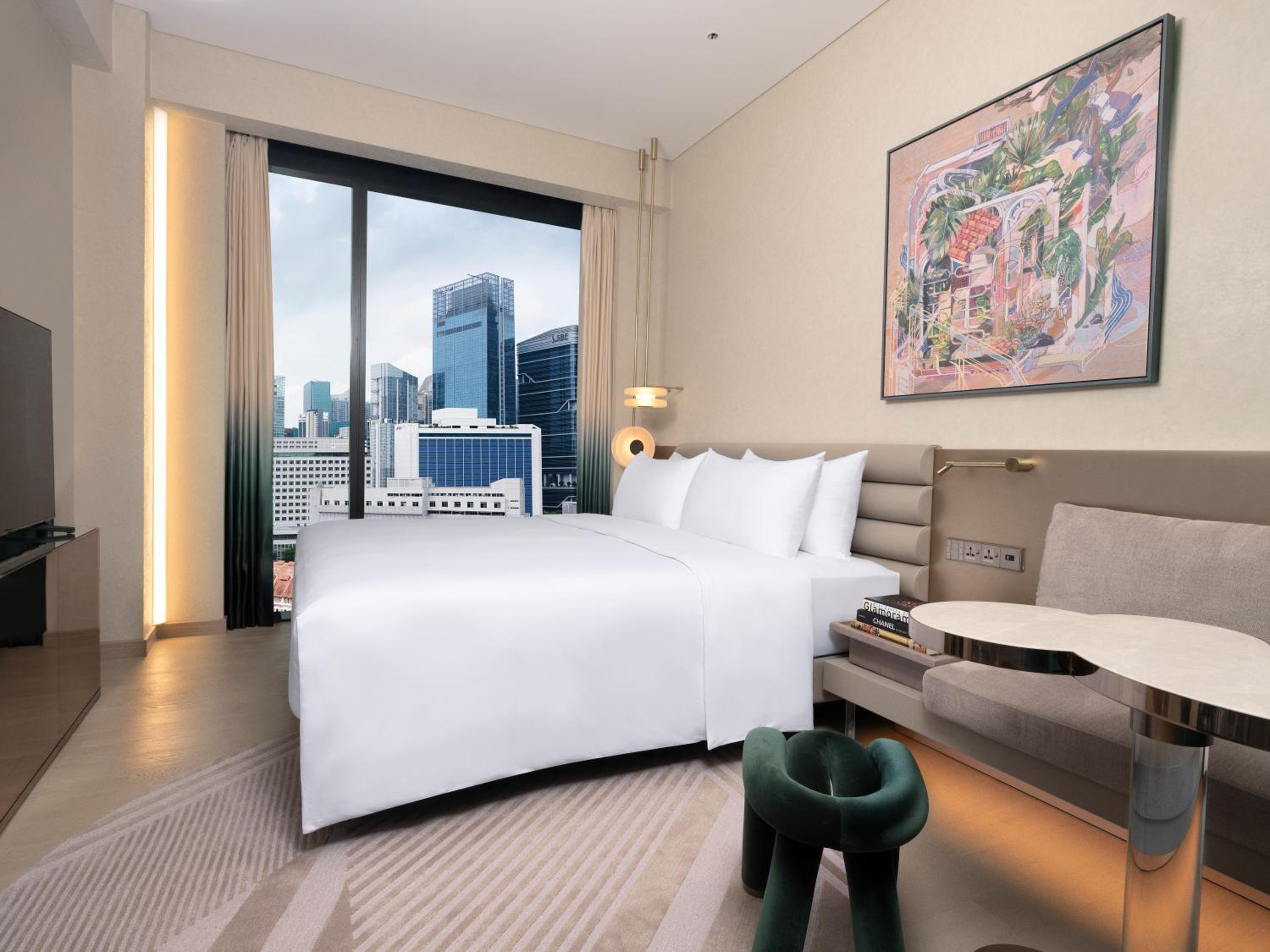 Signature, King Bed, Skyline View