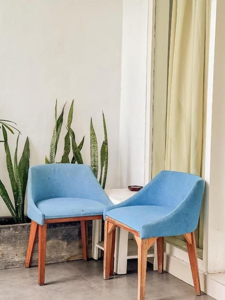 Apple Suite Apartment 42/56
