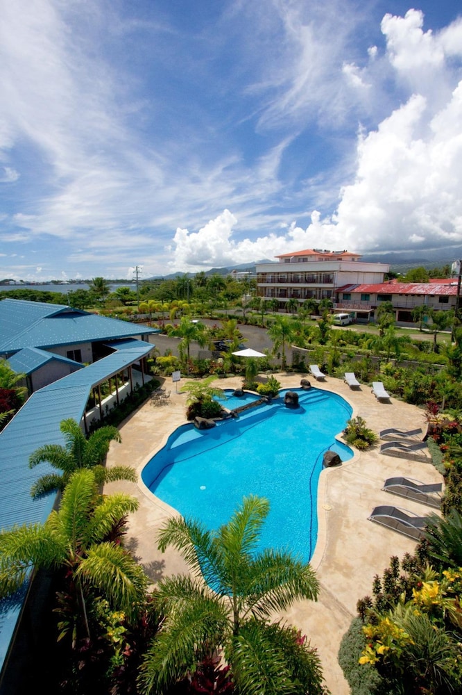 Amanaki Hotel 25/35