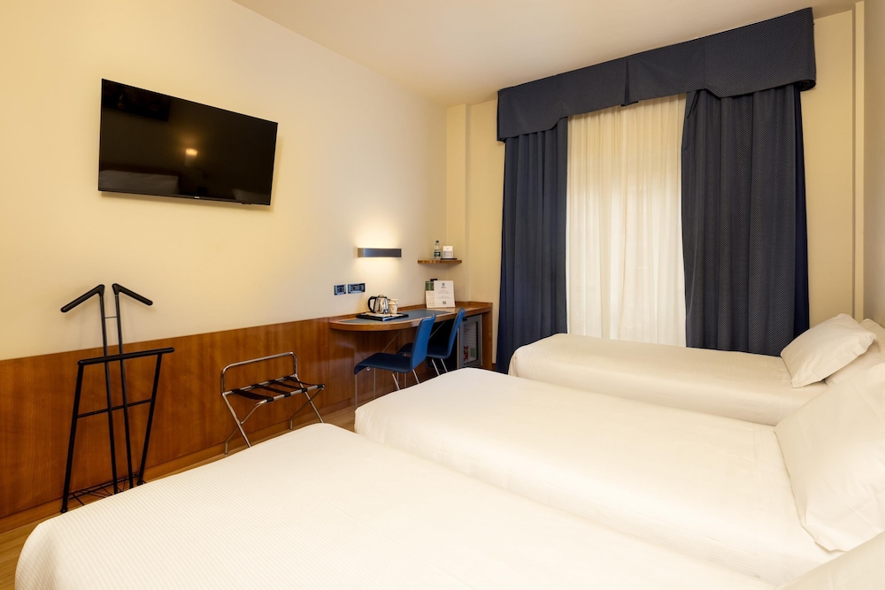 Standard, 3 Beds, Best Western Hotel Luxor 4/8