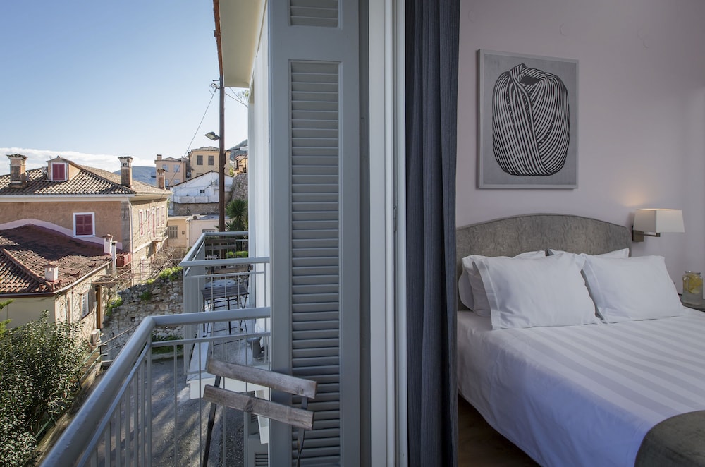 Leto Nuevo Hotel 39/78
