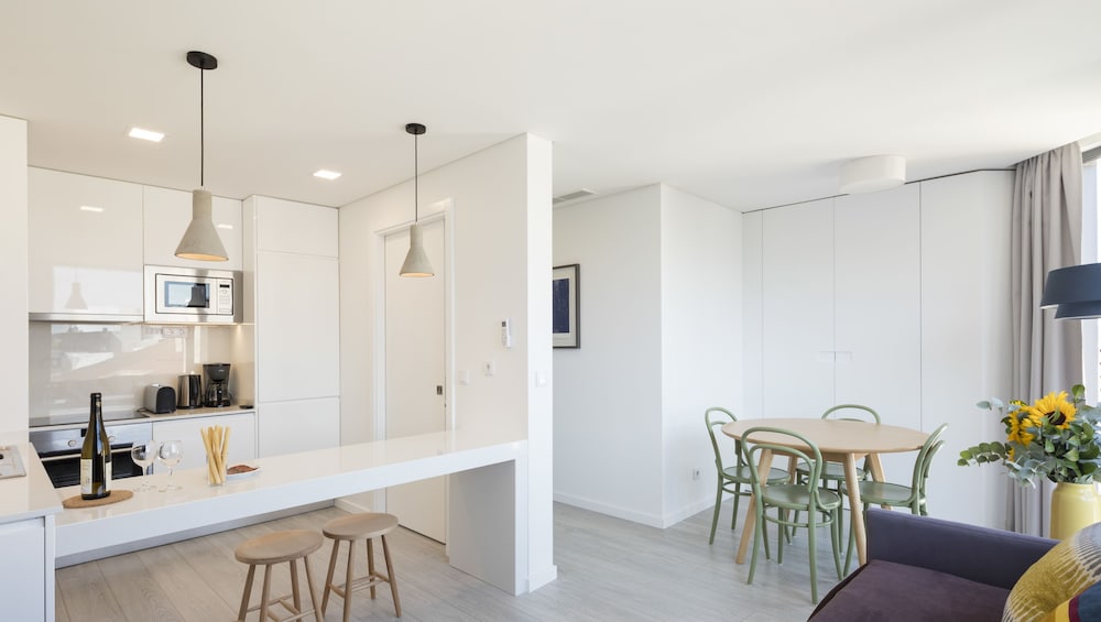 Lisbon Serviced Apartments Parque 25/66