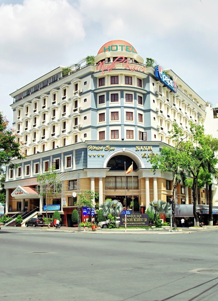 Ninh Kieu 2 Hotel 2/50