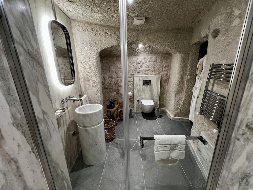 جناح بسرير مزدوج، Miras Hotel 9/10