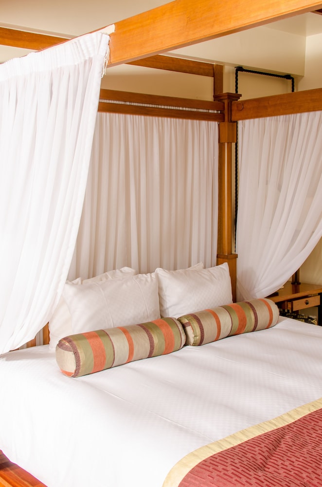 Kanucha Bay Hotels and Villas 26/80
