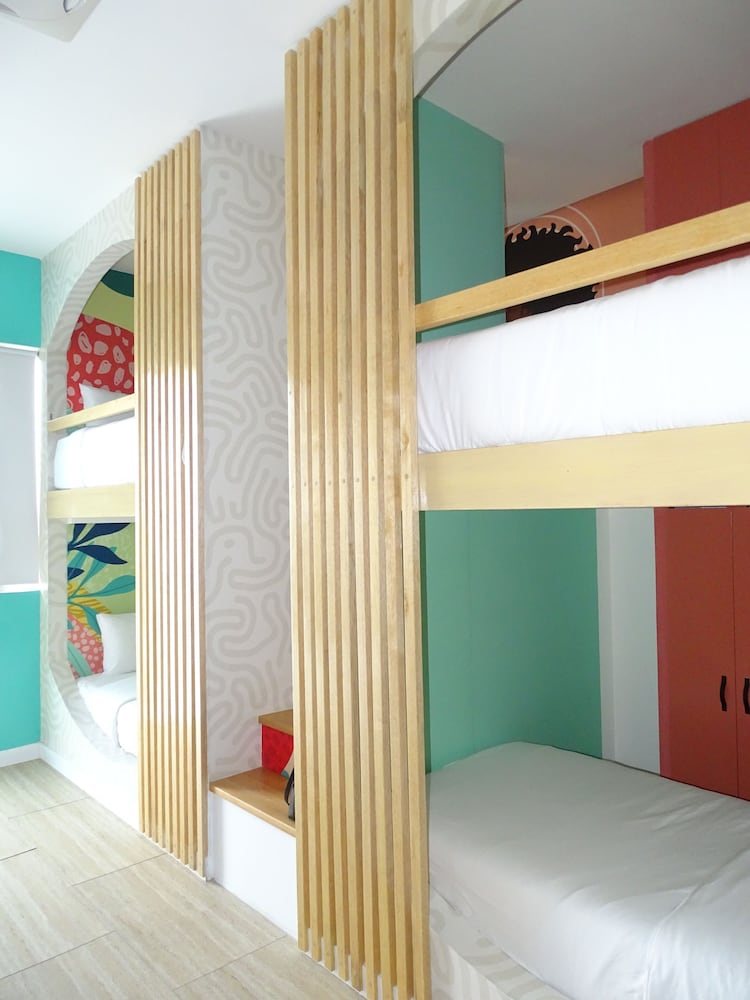 غرفة اقتصادية بثمانية أسرّة، The Nomadic Design Hostel 3/5