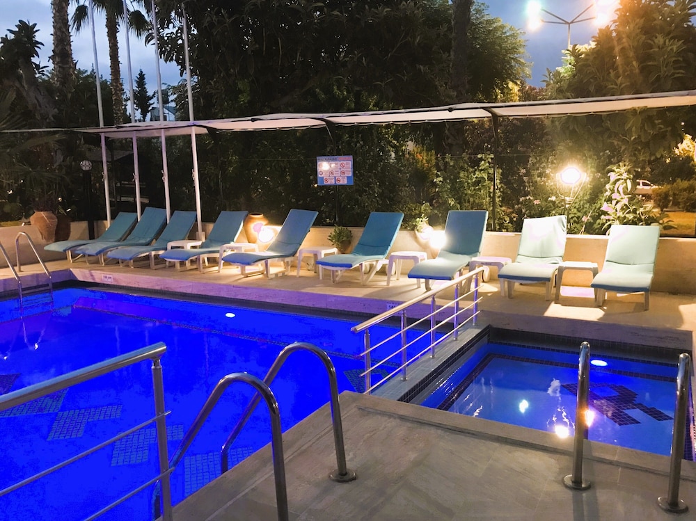 Sima Hotel 17/34