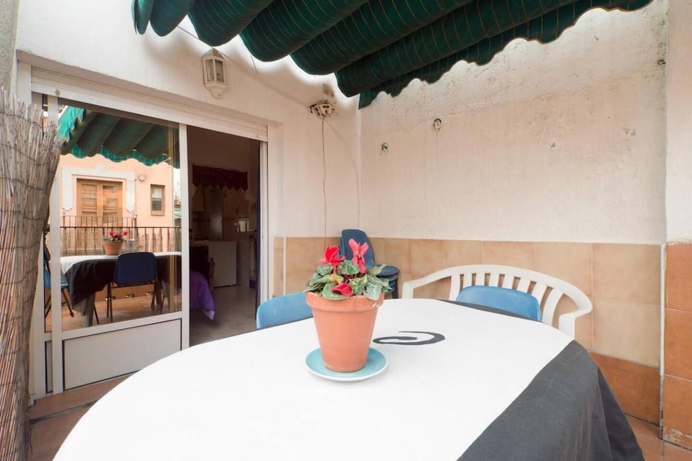 Hostal El Cascabel 64/75