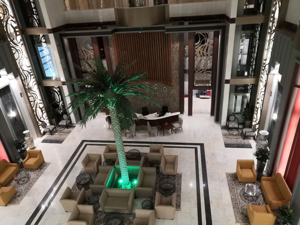 فندق هوليداي فيلا حائل(Holiday Villa Hail) 4/63